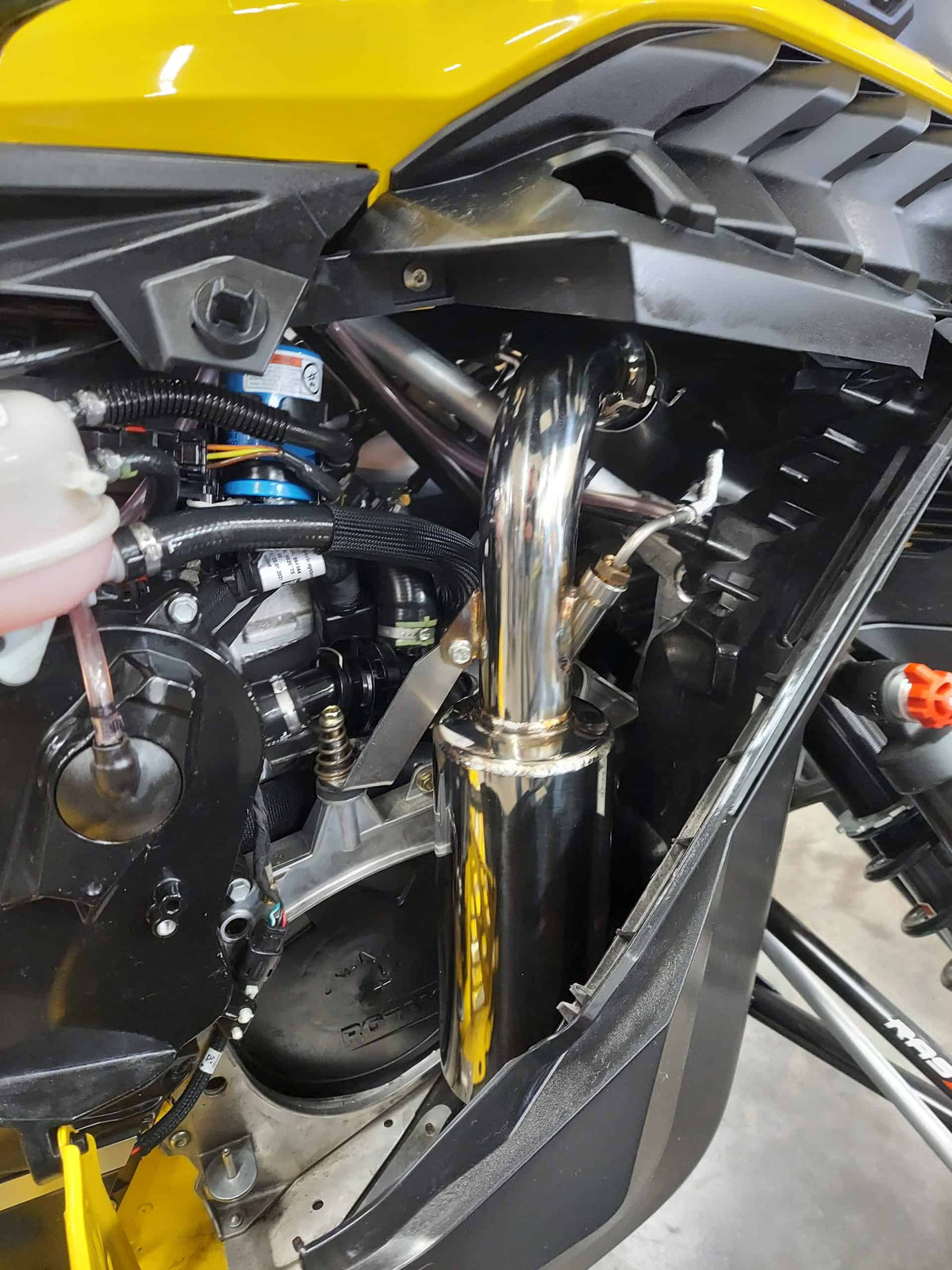 Straightline Performance Ski-Doo 850 REV Gen 5 / Lynx Radien (Shredder only) Ultra Lite Muffler (Polished Stainless Steel)