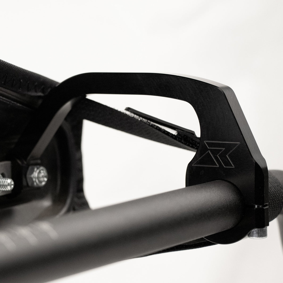 Rox Universal Flex-Tec Handguard Mounts installed